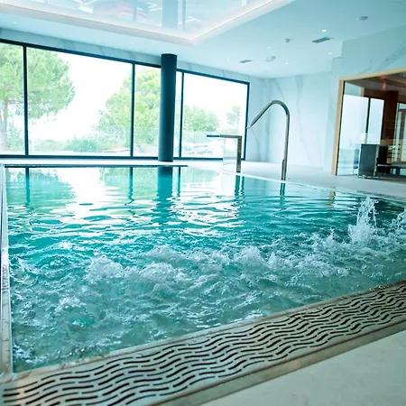 Hotel Syncrosfera Fitness & Health Boutique 4*