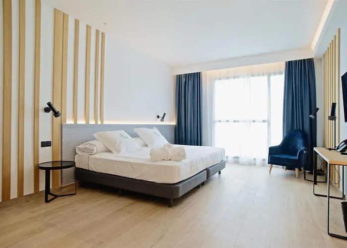 מלון Syncrosfera Fitness & Health Boutique 4*