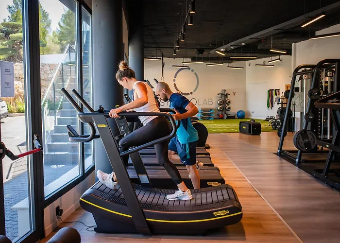 מלון Syncrosfera Fitness & Health Boutique